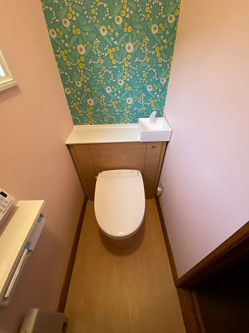 トイレ交換・スライド網戸交換工事